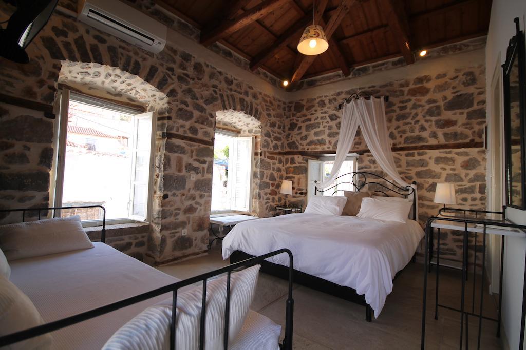 הידרה Guesthouse Alexandra מראה חיצוני תמונה