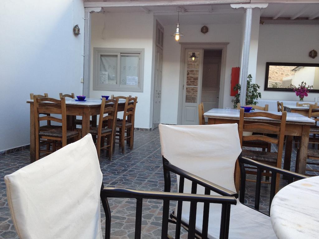 הידרה Guesthouse Alexandra מראה חיצוני תמונה